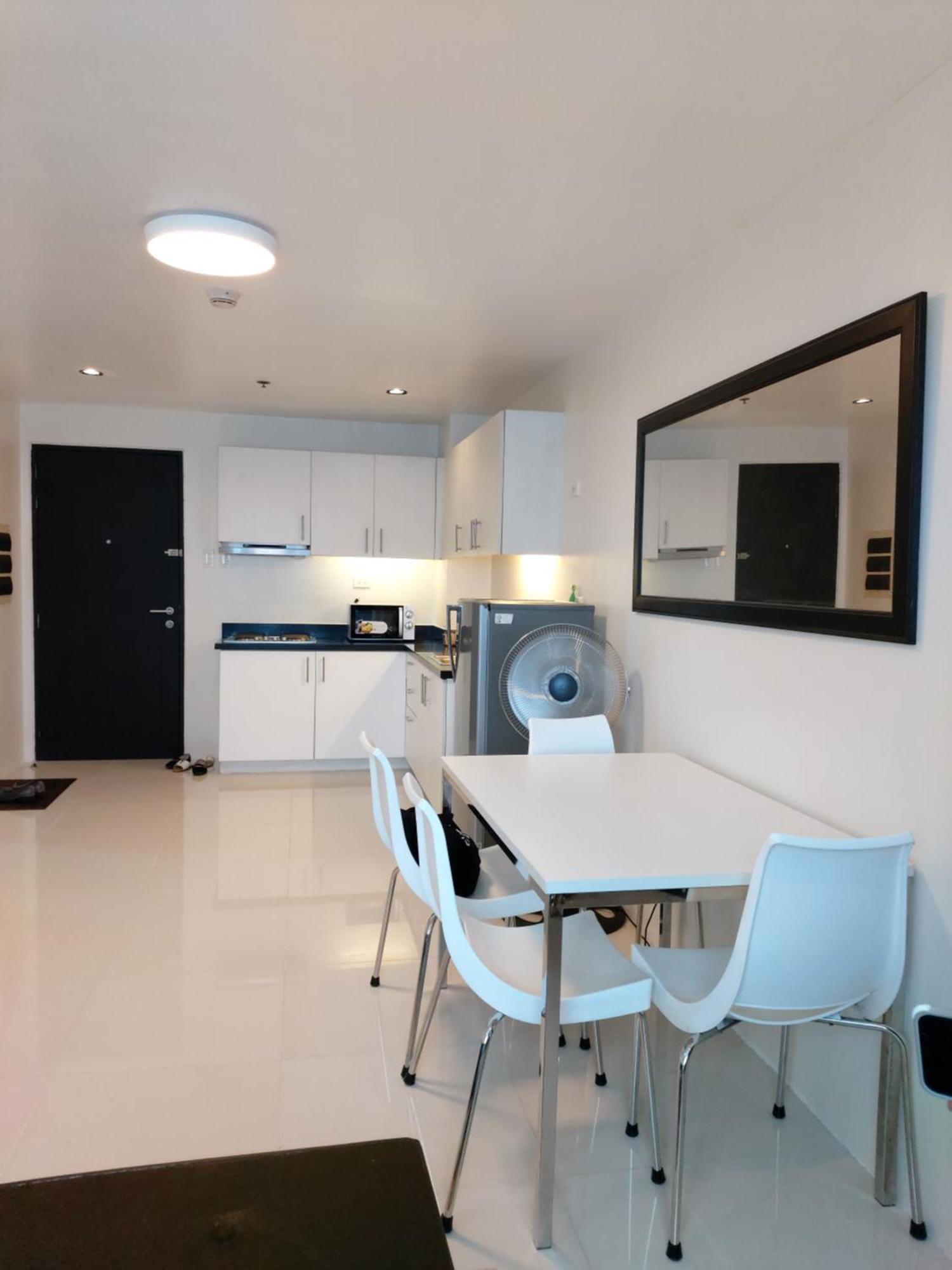 Condo Studio Luxe In Princeton Residences Manila Phòng bức ảnh