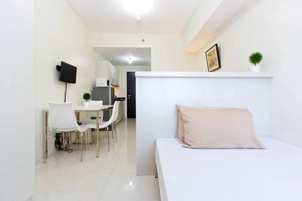 Condo Studio Luxe In Princeton Residences Manila Phòng bức ảnh