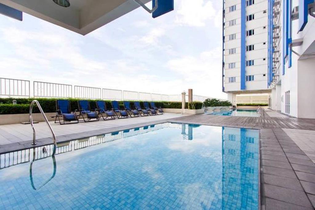 Condo Studio Luxe In Princeton Residences Manila Phòng bức ảnh