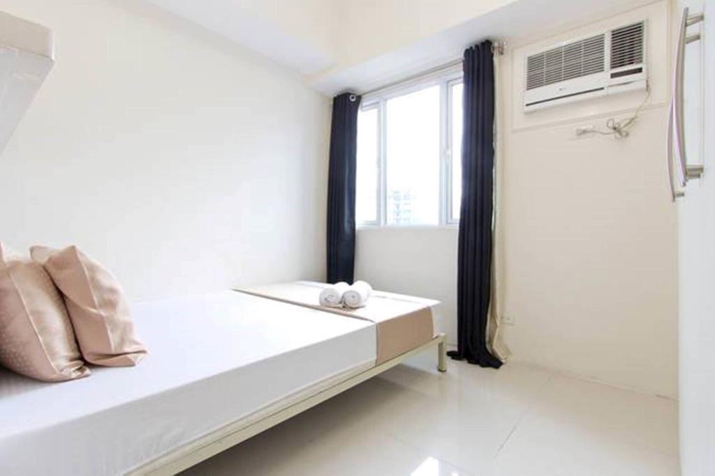 Condo Studio Luxe In Princeton Residences Manila Phòng bức ảnh