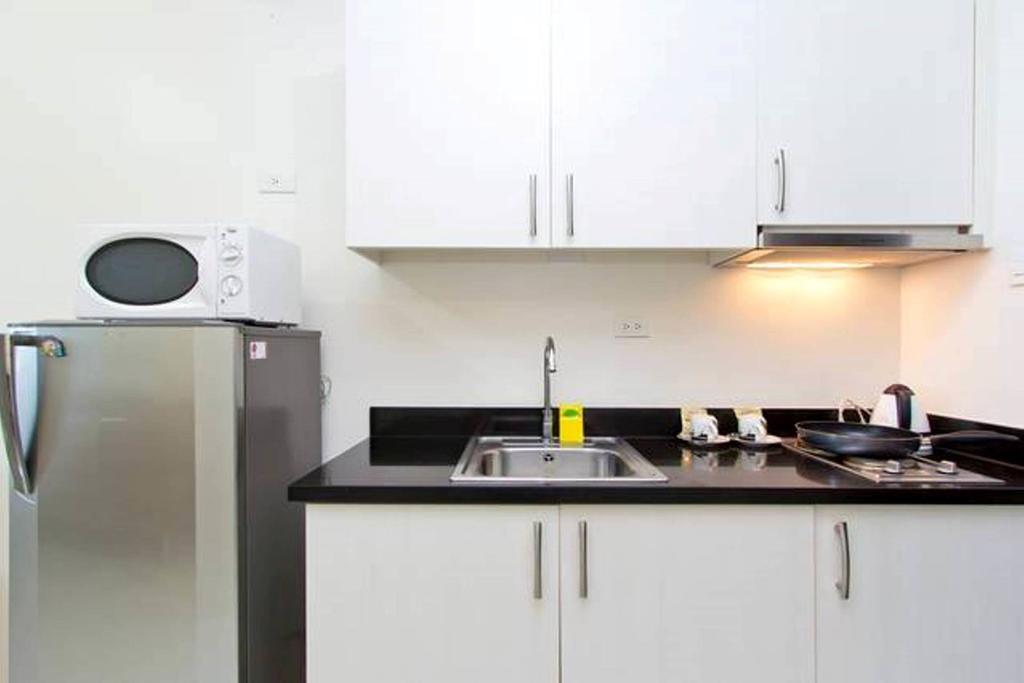 Condo Studio Luxe In Princeton Residences Manila Phòng bức ảnh