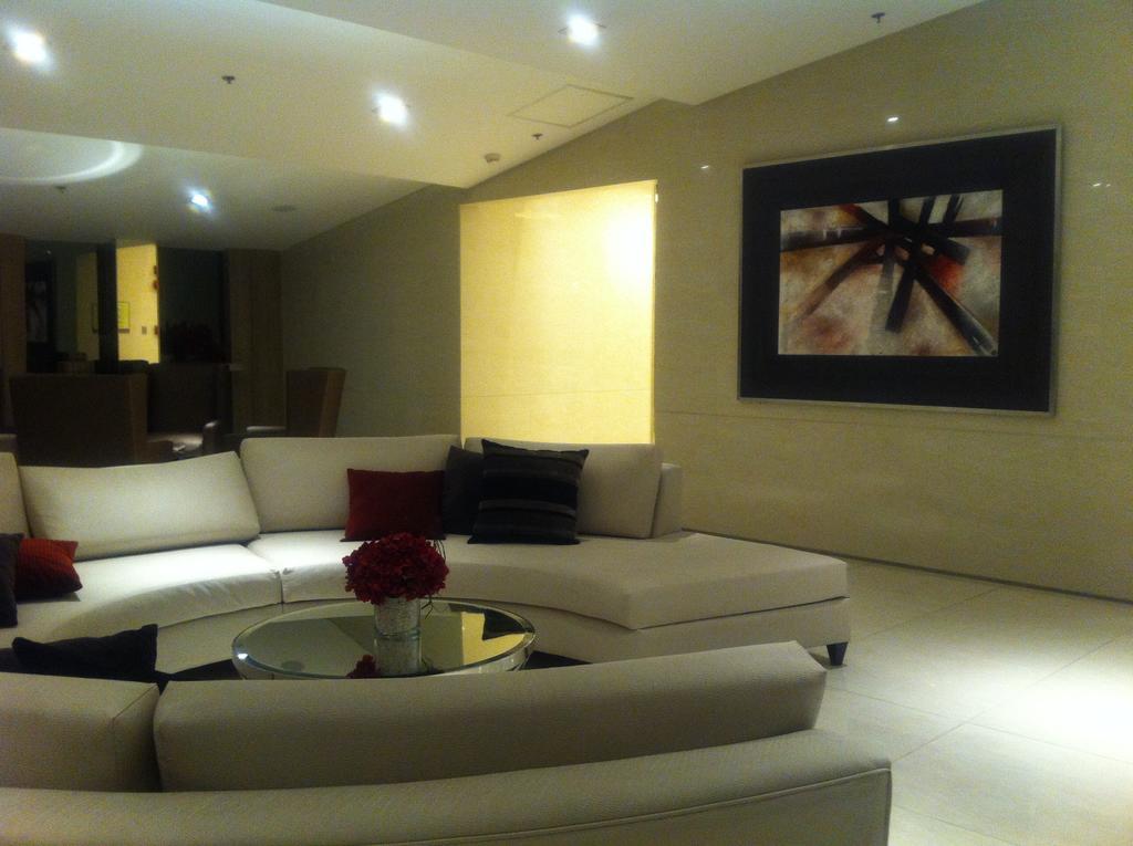 Condo Studio Luxe In Princeton Residences Manila Phòng bức ảnh
